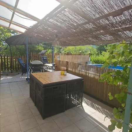 Maison Avec Piscine, Vue Sur Montagne, Pour Famille, Randonneurs Et Curistes